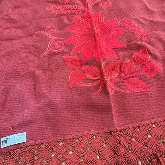 Alpaca Shawl Wrap Embroidery Red NWT